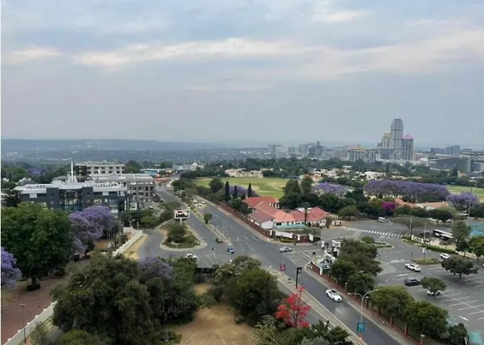 11Th Floor Lux Queen Room With Great Balcony View