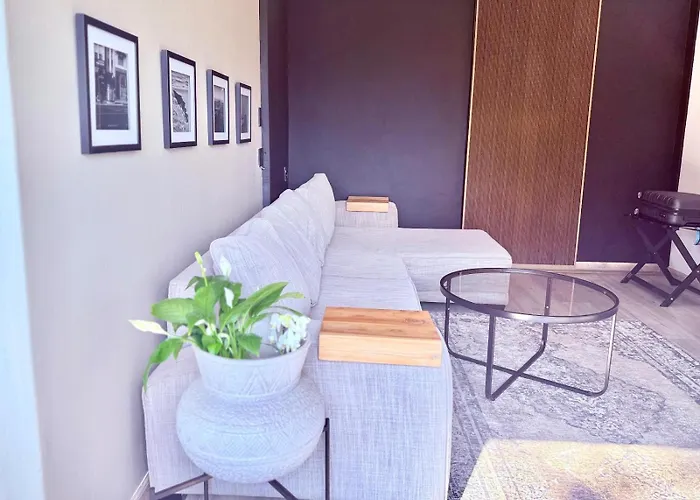 No4 Lilliput - Sandton Executive Guest House